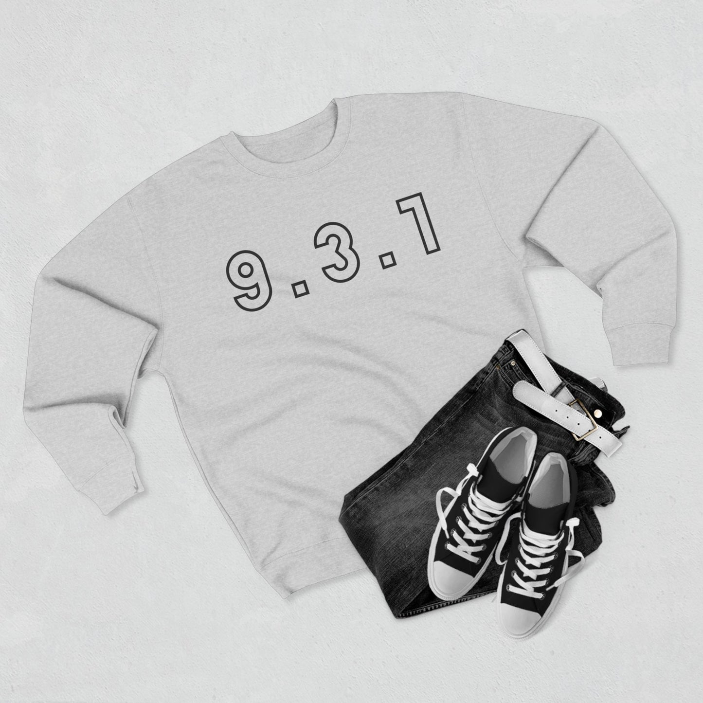 931 Crewneck Black Words