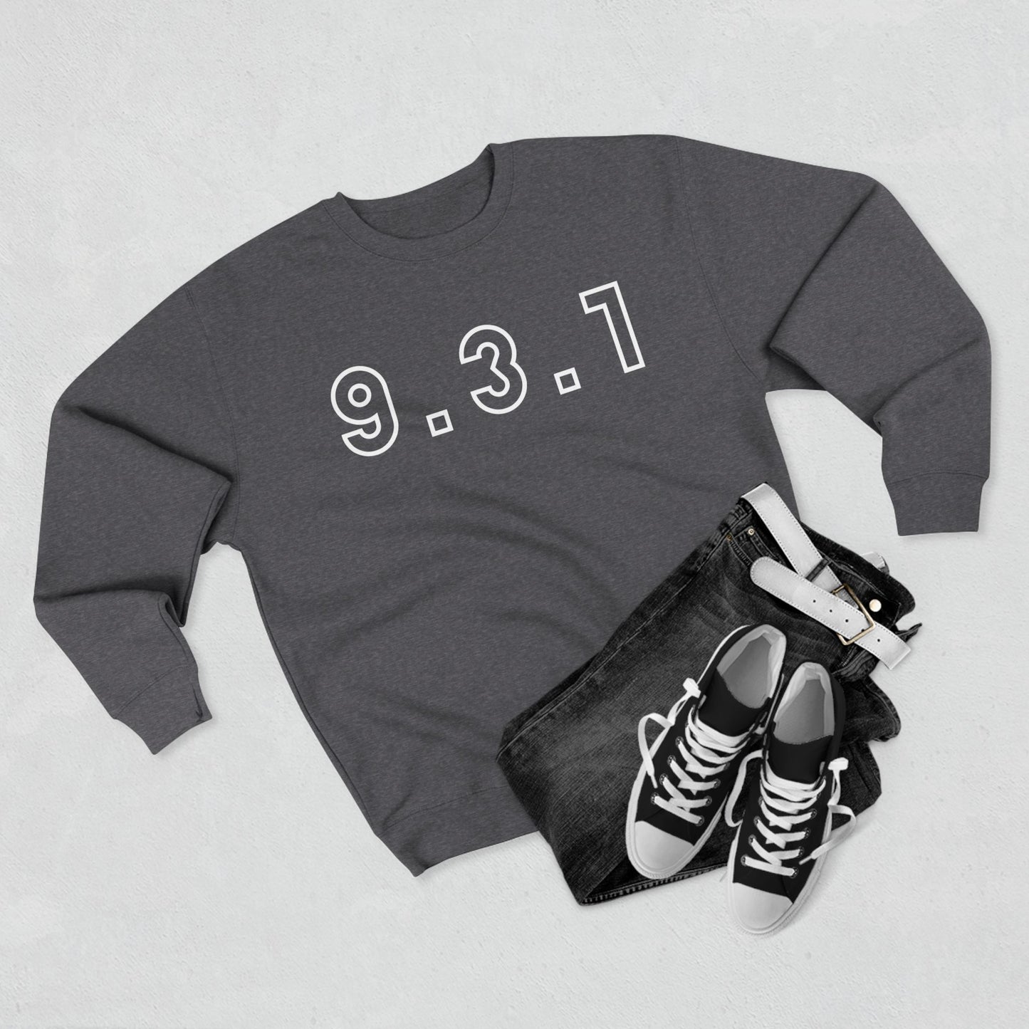 931 Crewneck White Words