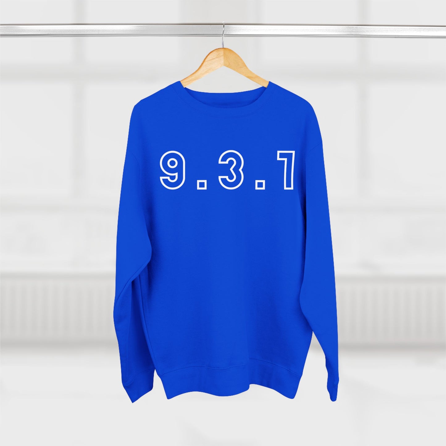 931 Crewneck White Words