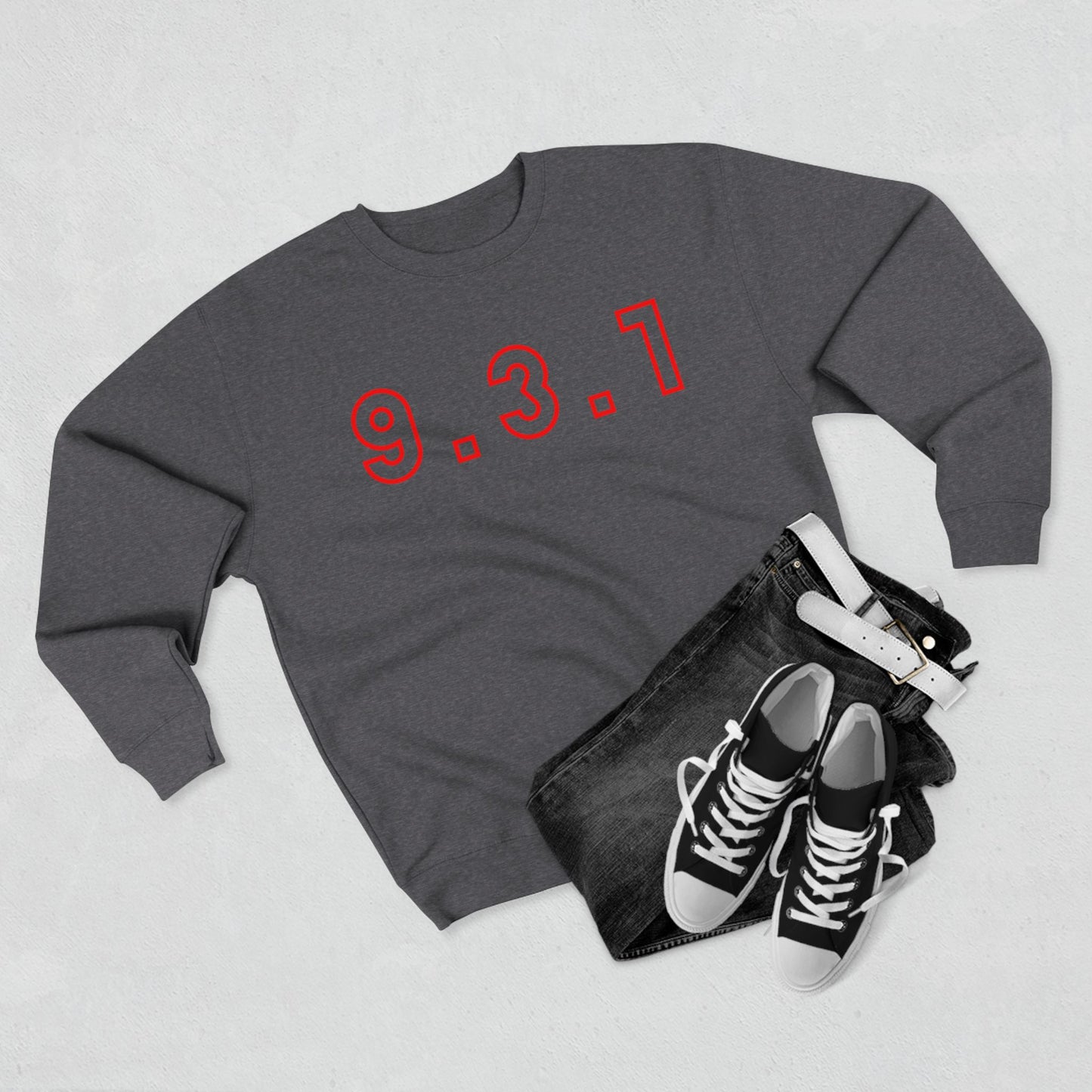 931 Crewneck Red Words