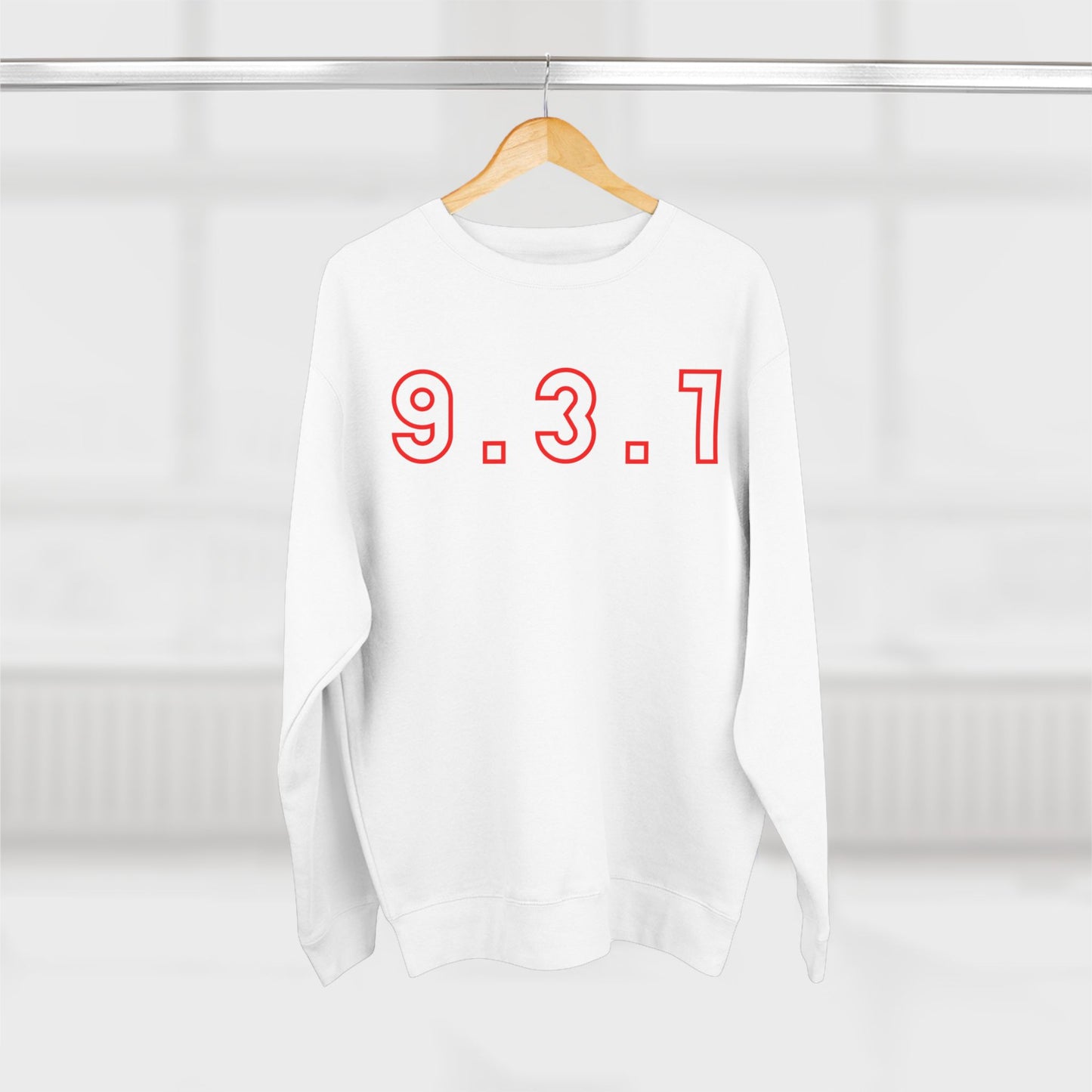 931 Crewneck Red Words