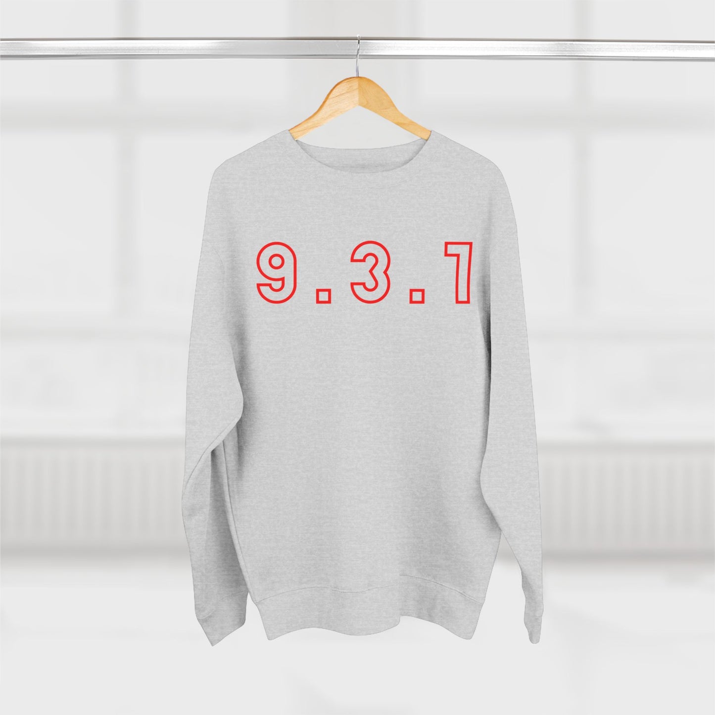 931 Crewneck Red Words