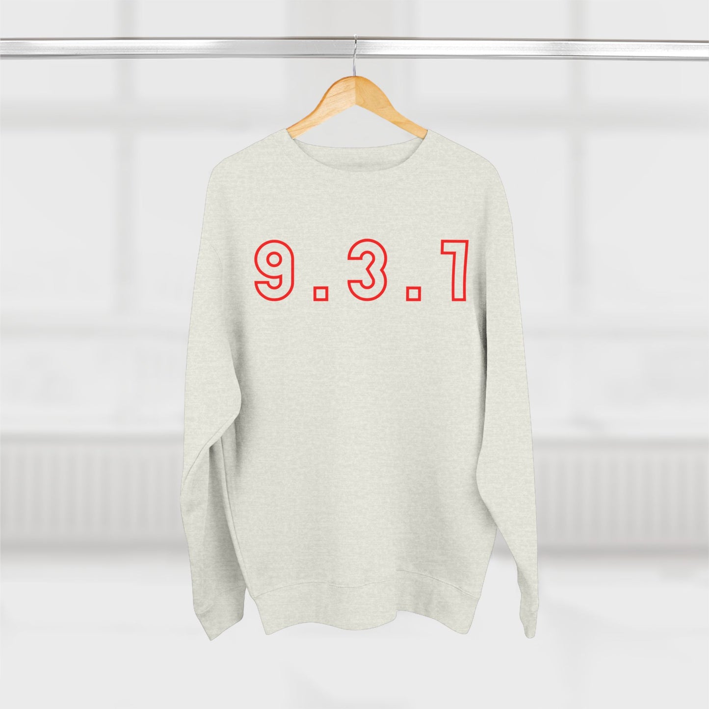 931 Crewneck Red Words