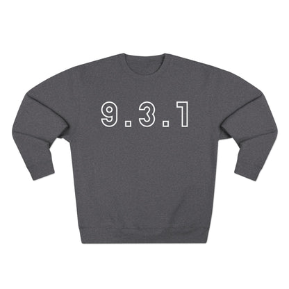 931 Crewneck White Words